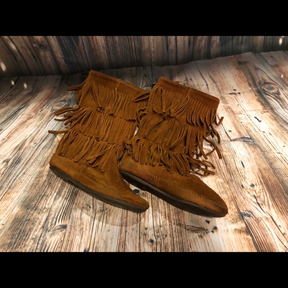 Minnetonka Shoes - Minnetonka Three Layer Fringe Suede Boot